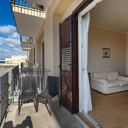 Balconcino Sul Rivellino By Barbarhouse