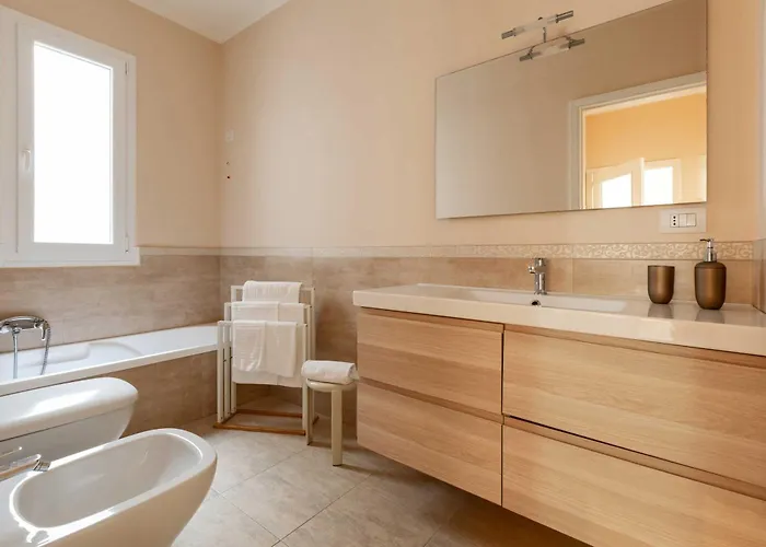 Balconcino Sul Rivellino By Barbarhouse