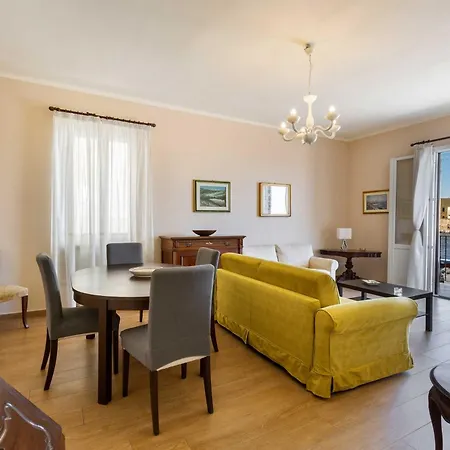 Balconcino Sul Rivellino By Barbarhouse غالّيبولي